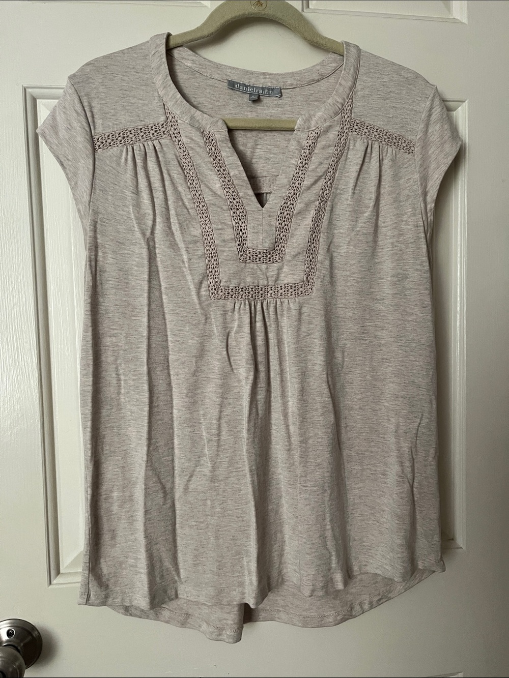 Daniel Rainn Light Heather Gray Crochet Yoke Cap Sleeve Top
